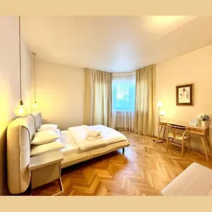 Center Unirii Square Private With View - Shared Amenities Homestay Bucharest